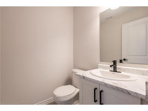 9-677 Park Road N, Brantford, ON - Indoor Photo Showing Bathroom