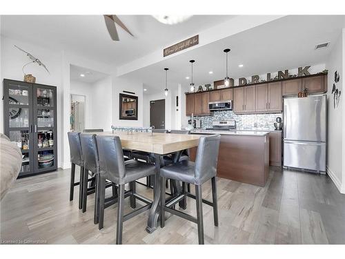 303-38 Harbour Street, Port Dover, ON - Indoor Photo Showing Dining Room