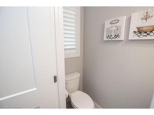 9-30 Times Square Boulevard, Stoney Creek, ON - Indoor Photo Showing Bathroom