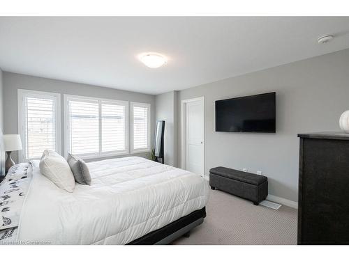 9-30 Times Square Boulevard, Stoney Creek, ON - Indoor Photo Showing Bedroom