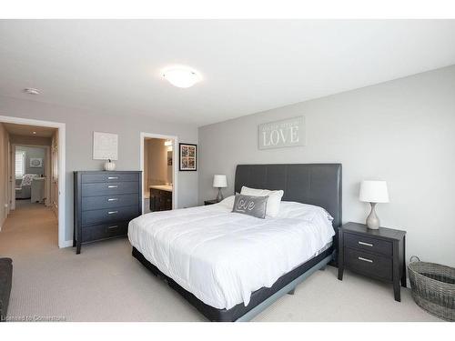 9-30 Times Square Boulevard, Stoney Creek, ON - Indoor Photo Showing Bedroom