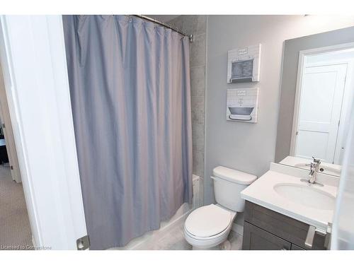 9-30 Times Square Boulevard, Stoney Creek, ON - Indoor Photo Showing Bathroom