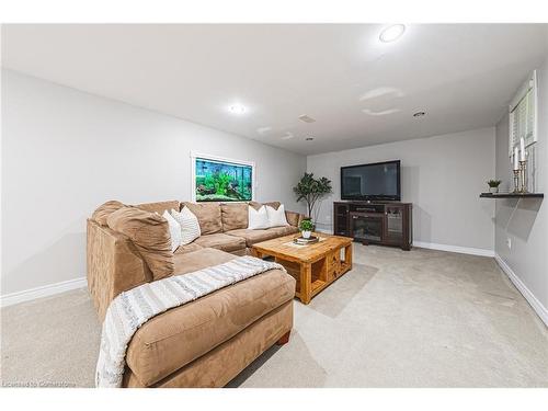 1451 6Th Conc Road W, Flamborough, ON - Indoor Photo Showing Living Room