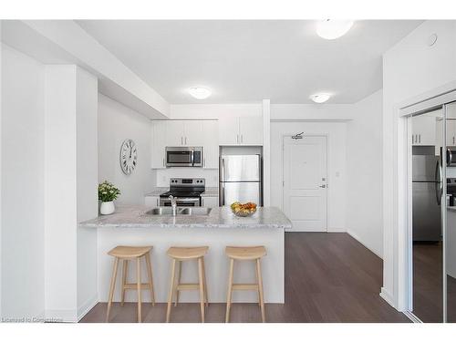 528-101 Shoreview Place, Stoney Creek, ON - Indoor Photo Showing Kitchen With Stainless Steel Kitchen