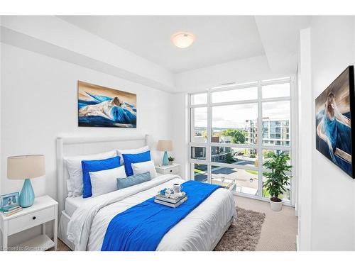 528-101 Shoreview Place, Stoney Creek, ON - Indoor Photo Showing Bedroom