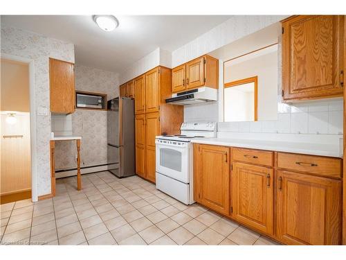 543 Tate Avenue, Hamilton, ON - Indoor Photo Showing Kitchen