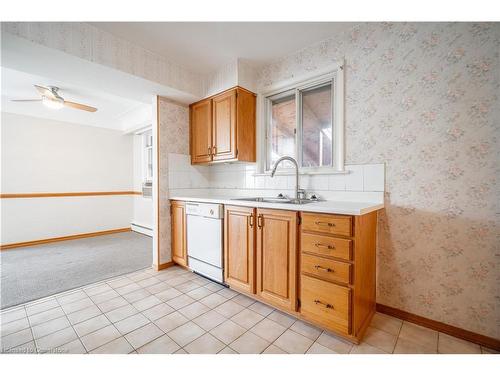 543 Tate Avenue, Hamilton, ON - Indoor Photo Showing Kitchen With Double Sink