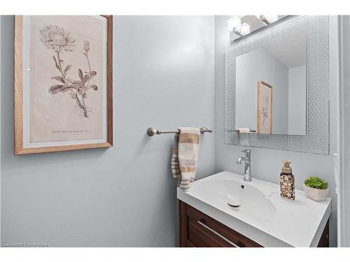 95 Thoroughbred Boulevard, Ancaster, ON - Indoor Photo Showing Bathroom