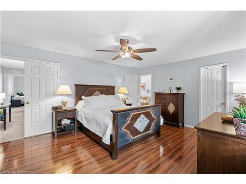 95 Thoroughbred Boulevard, Ancaster, ON - Indoor Photo Showing Bedroom