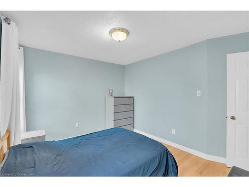 28 Tolton Avenue, Hamilton, ON - Indoor Photo Showing Bedroom