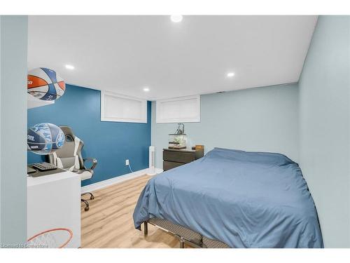 28 Tolton Avenue, Hamilton, ON - Indoor Photo Showing Bedroom