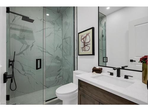 18 Legacy Lane, Hamilton, ON - Indoor Photo Showing Bathroom