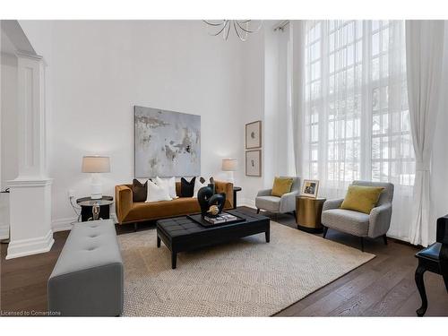 18 Legacy Lane, Hamilton, ON - Indoor Photo Showing Living Room