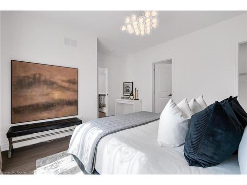 18 Legacy Lane, Hamilton, ON - Indoor Photo Showing Bedroom