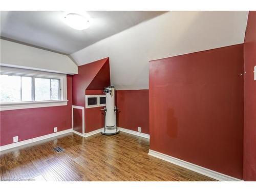 83 Graham Avenue S, Hamilton, ON - Indoor Photo Showing Other Room