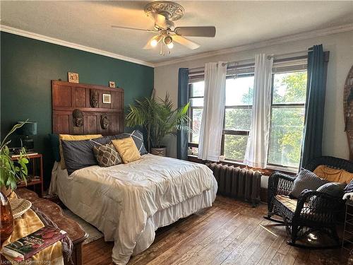 505 Lock Street W, Dunnville, ON - Indoor Photo Showing Bedroom