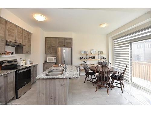 28 Fairey Crescent Crescent, Mount Hope, ON - Indoor Photo Showing Kitchen With Double Sink