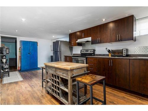 1554 Main Street E, Hamilton, ON - Indoor Photo Showing Kitchen