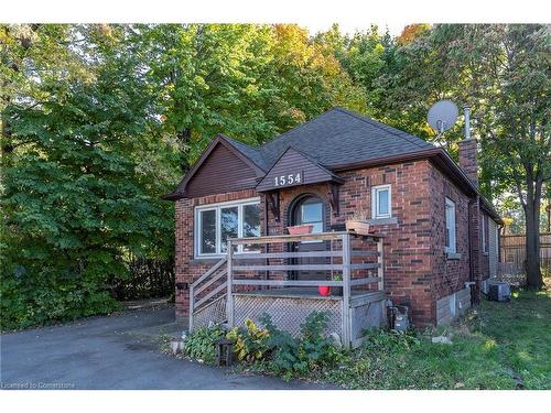 1554 Main Street E, Hamilton, ON - Outdoor