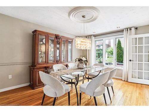 70 Glen Cannon Drive, Hamilton, ON - Indoor Photo Showing Dining Room