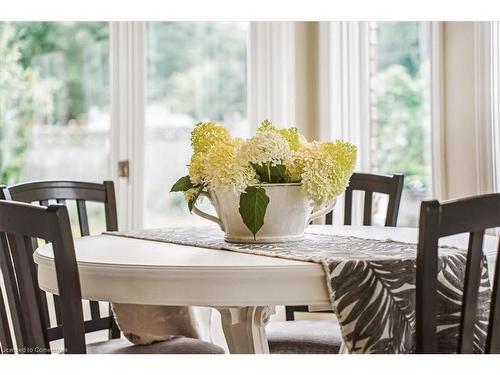 70 Glen Cannon Drive, Hamilton, ON - Indoor Photo Showing Dining Room