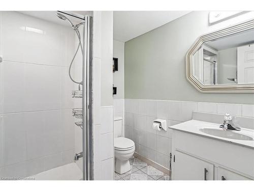 70 Glen Cannon Drive, Hamilton, ON - Indoor Photo Showing Bathroom