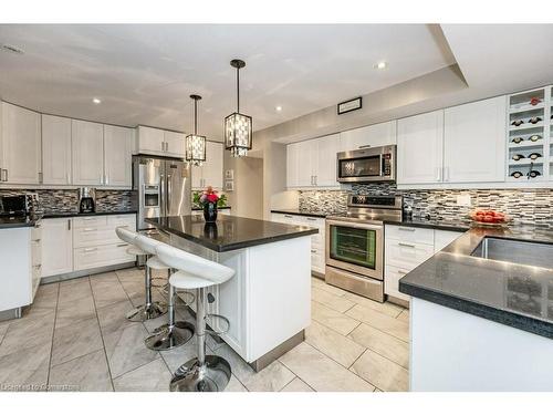 682 Westover Road, Flamborough, ON - Indoor Photo Showing Kitchen With Upgraded Kitchen