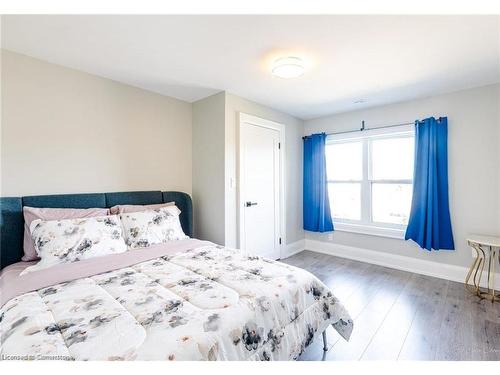 4591 Second Avenue, Niagara Falls, ON - Indoor Photo Showing Bedroom