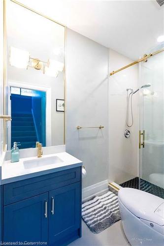 4591 Second Avenue, Niagara Falls, ON - Indoor Photo Showing Bathroom