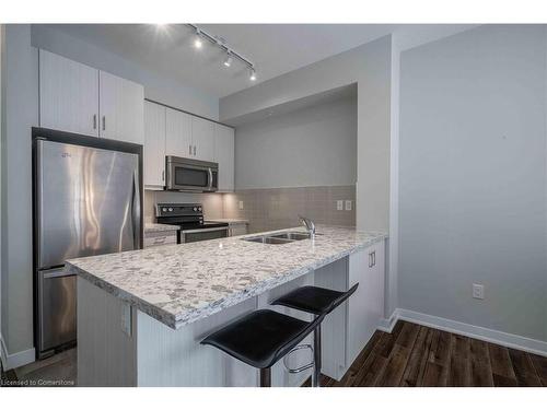 509-85 Robinson Street, Hamilton, ON - Indoor Photo Showing Kitchen With Stainless Steel Kitchen With Double Sink With Upgraded Kitchen