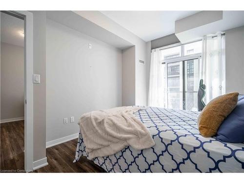 509-85 Robinson Street, Hamilton, ON - Indoor Photo Showing Bedroom