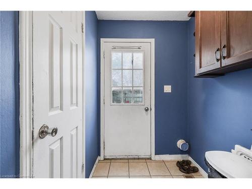 804 Nebo Road, Hamilton, ON - Indoor Photo Showing Bathroom