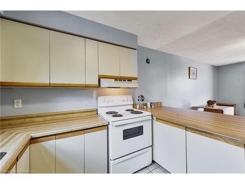 804 Nebo Road, Hamilton, ON - Indoor Photo Showing Kitchen