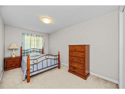 47-3037 Glencrest Road, Burlington, ON - Indoor Photo Showing Bedroom