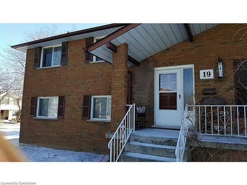 (#Lower Level) 19 Corinthian Drive, Hamilton, ON - Outdoor With Exterior