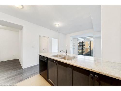 606-85 Robinson Street, Hamilton, ON - Indoor Photo Showing Kitchen With Double Sink