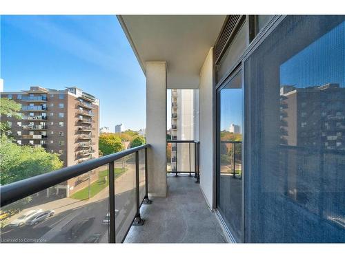 606-85 Robinson Street, Hamilton, ON - Outdoor With Balcony With Exterior