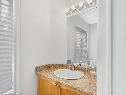 56 Geranium Avenue, Hannon, ON - Indoor Photo Showing Bathroom