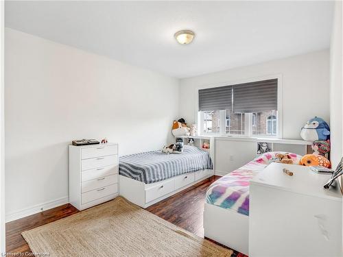 56 Geranium Avenue, Hannon, ON - Indoor Photo Showing Bedroom