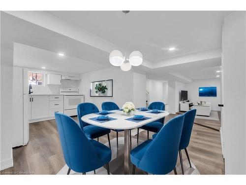 21 Weir Street S, Hamilton, ON - Indoor Photo Showing Dining Room