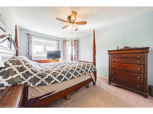 70 Hollybush Drive, Waterdown, ON - Indoor Photo Showing Bedroom