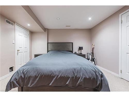 70 Hollybush Drive, Waterdown, ON - Indoor Photo Showing Bedroom