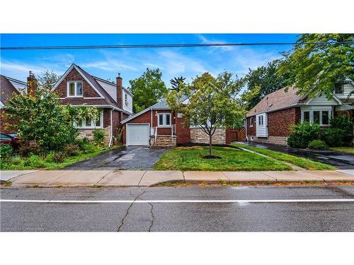 139 Longwood Road N, Hamilton, ON - Outdoor With Facade