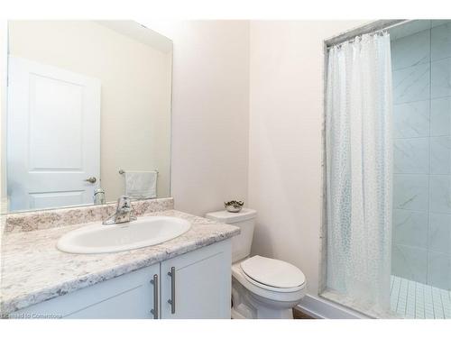 19-261 Skinner Road, Waterdown, ON - Indoor Photo Showing Bathroom