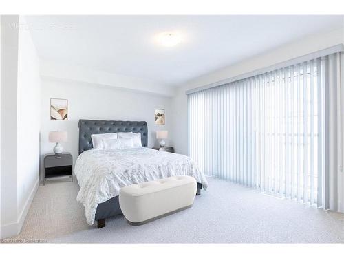 19-261 Skinner Road, Waterdown, ON - Indoor Photo Showing Bedroom