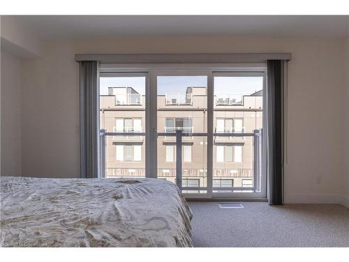 19-261 Skinner Road, Waterdown, ON - Indoor Photo Showing Bedroom