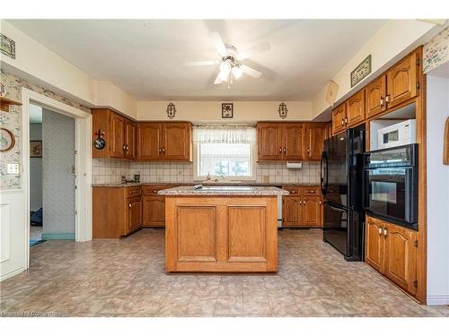 3008 Main St N, Jarvis, ON - Indoor Photo Showing Kitchen