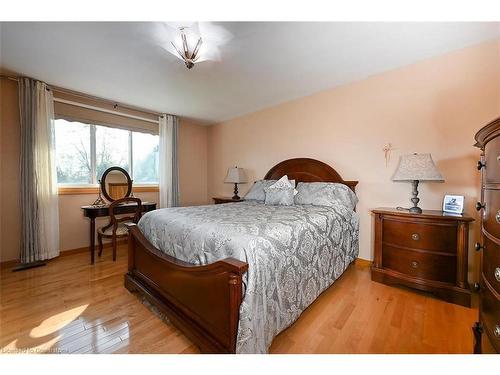 53 Glover Rd, Hamilton, ON - Indoor Photo Showing Bedroom