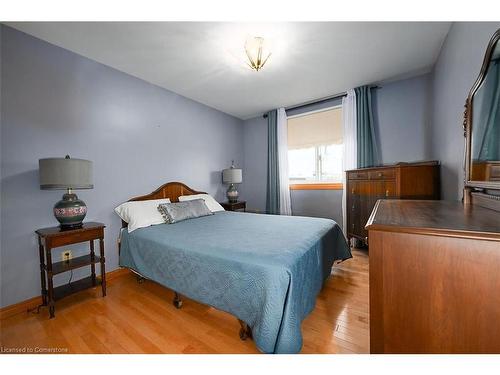 53 Glover Rd, Hamilton, ON - Indoor Photo Showing Bedroom