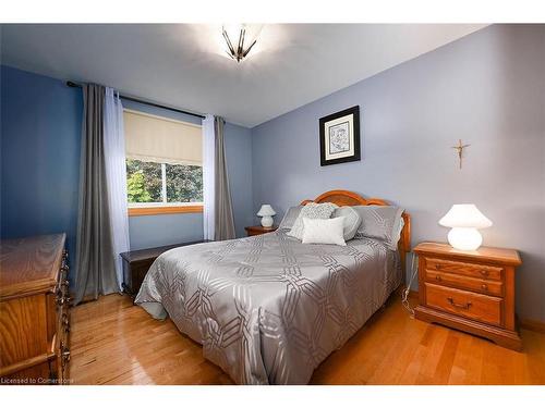 53 Glover Rd, Hamilton, ON - Indoor Photo Showing Bedroom